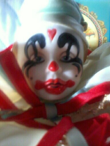 willie the clown musical box